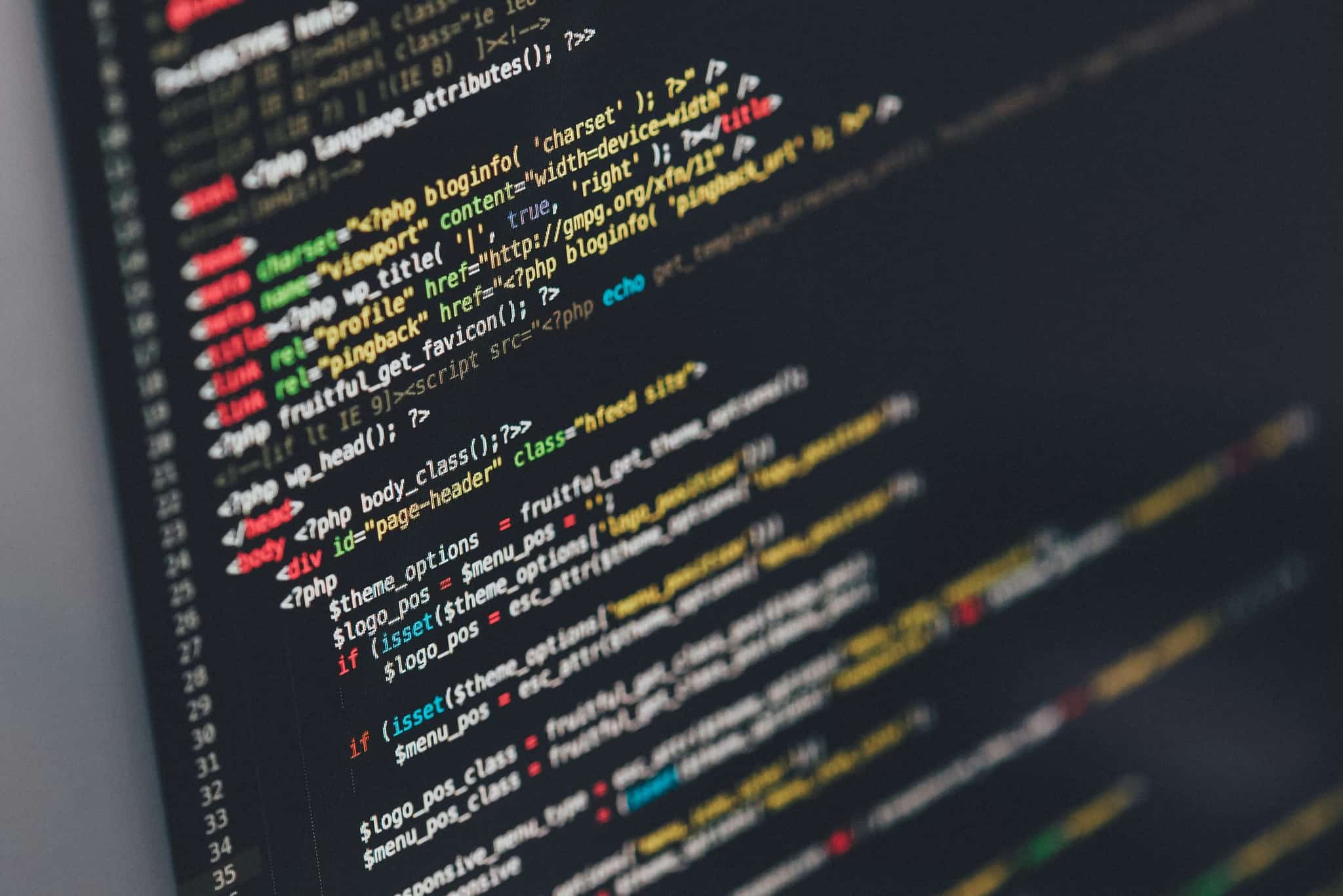 Pantalla de código — Ciberseguridad TECKWARE
