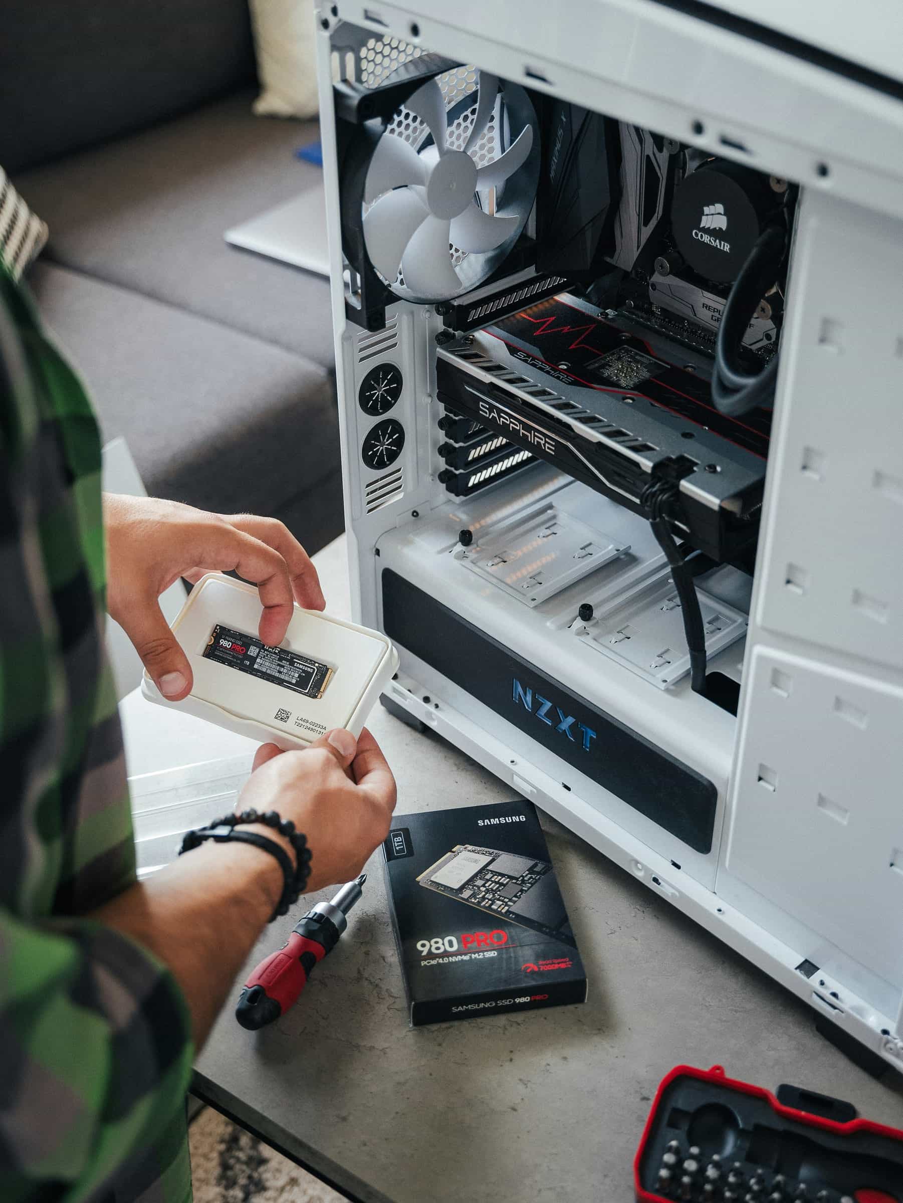 Armado de PC Gamer con gestión de cables en La Serena — TECKWARE